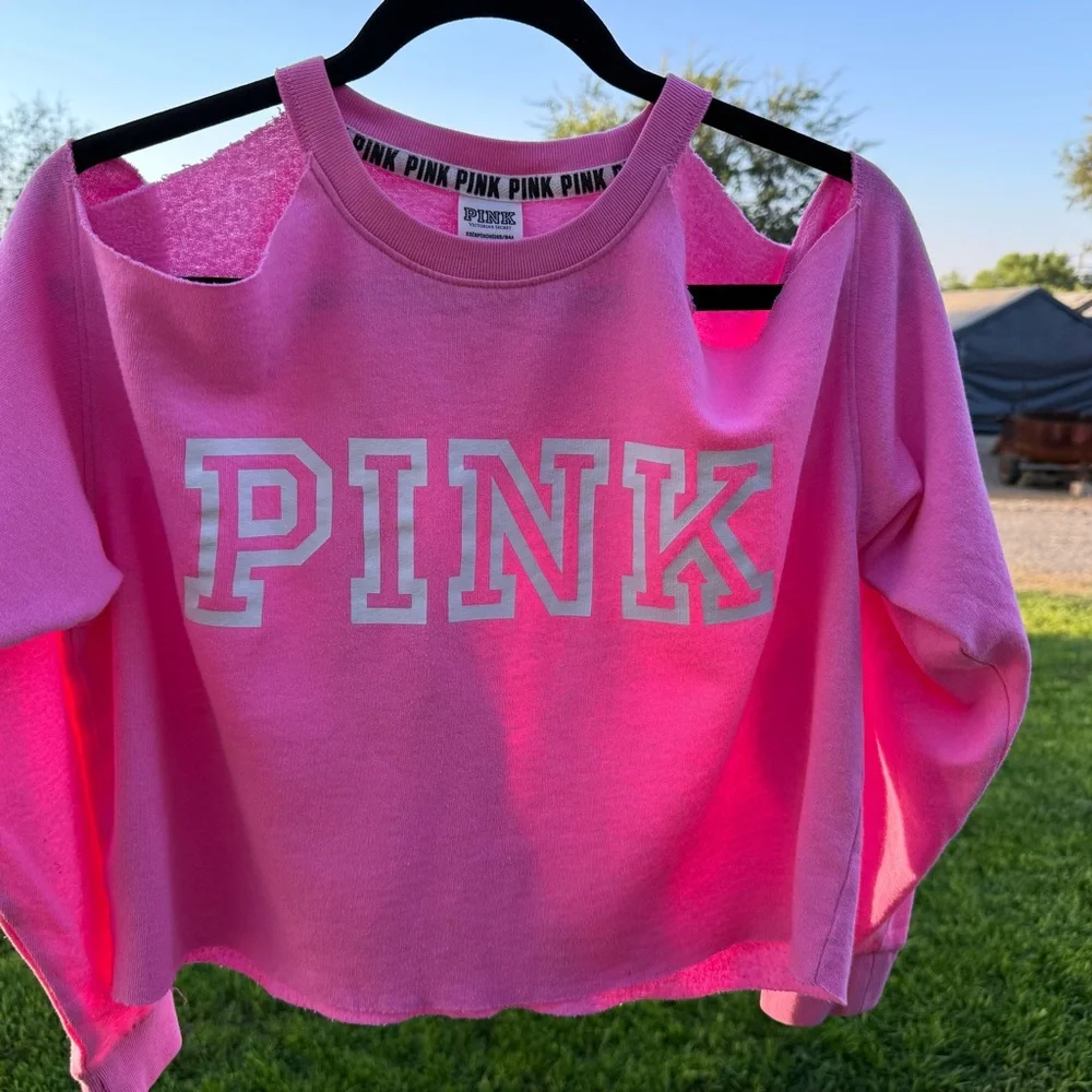 PINK - Picture 1 of 9